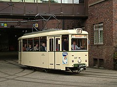Dawny tramwaj z Hagen podczas jazdy w Bochum