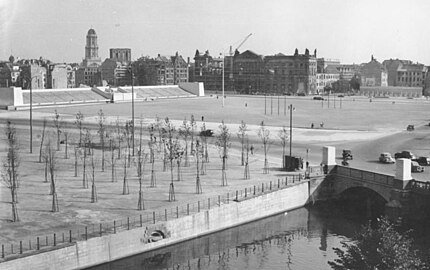 Marx-Engels-Platz na nekdanjem ozemlju palače in Schlossplatza, 1951