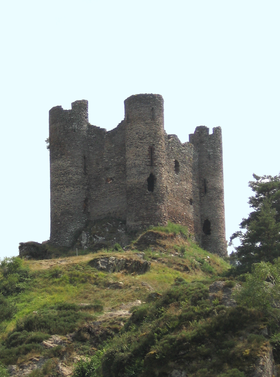 Le château d'Alleuze.