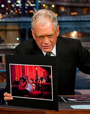 English: David Letterman hosting President Bar...