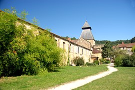 Les bâtiments conventuels de l'abbaye de Cadouin.