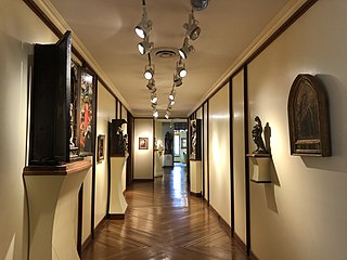 Hallway designed by Hester Diamond Diamond residence, Central Park West