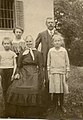 Josef Rainer mit Gattin Anna, Mutter Josefa, Tochter Maria, Sohn Josef ca. 1914