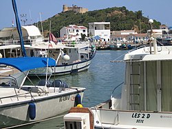 Vista do porto e do forte de Tabarca