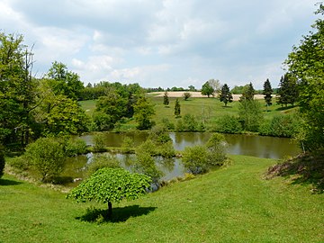 Les étangs de Ligneras alimentés par la Doue.