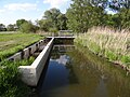 Auslaufbauwerk des Kanals in die Oker mit Hochwasserschutz