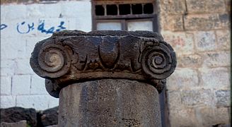 Bosra. Via colonnata - DecArch - 2-27.jpg