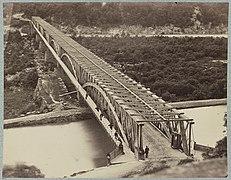 Die 1852 gebaute Chain Bridge. Foto von William Morris Smith zwischen 1861 und 1865