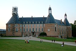 聖法爾若城堡（Château de Saint-Fargeau）