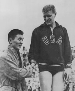 Hiroshi Suzuki and Clarke Scholes 1952.jpg