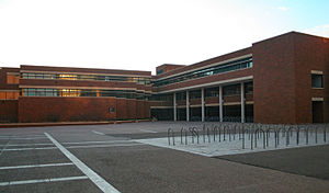 Hubert Humphrey Center, University of Minnesota, Minneapolis 2007 (2).jpg