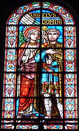 Vitrail représentant un ange en train de convertir le gouverneur Spirius, cathédrale Saint-Front, Périgueux.