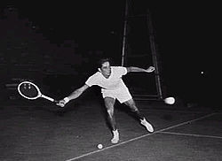 Gonzales practicing in Australia in 1954