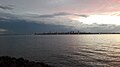 Posadas vista desde la Playa San José, Encarnación, en la larga frontera entre Argentina y Paraguay.