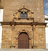 Portada de la Iglesia de Santa María de la Encarnación