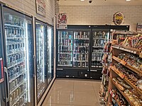 店舗内装 / クラフトビールの棚