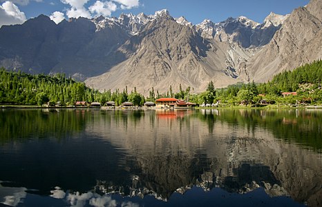 2015년: View of Shangrila Lake in Central Karakoram National Park, Gilgit–Baltistan, 파키스탄