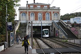 Image illustrative de l’article Gare du Pont de Sèvres