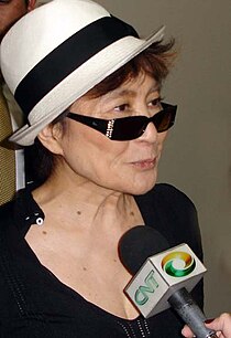 Fotografia di Yoko Ono