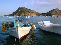 Bateaux de pêche à Toló