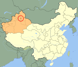 Wujiaqu (červená) v Sin-ťiangu (oranžová)