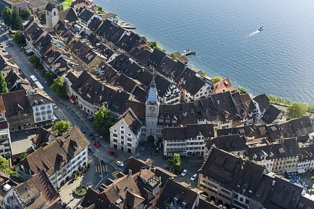 Direkt am Zugersee gelegen