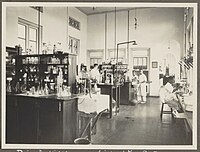 Geneeskundig Laboratorium Batavia, gedoneerd door Wereldmuseum