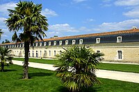 La Corderie vue du jardin de la Galissonnière