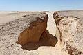 Detail eines Kalksteindoppelfelsens am Darb Siwa