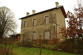 L'ancien bâtiment voyageurs en 2013.