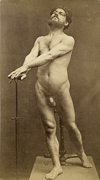 Gaudentius Marconi, studium academicum nudi masculini.