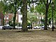 Gruzínské domy, rybníkové náměstí, vesnice Highgate - geograph.org.uk - 1214770.jpg