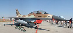 F-16B Nec 144. peruti, CIAF 2004