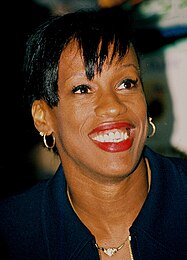 Bronze gab es für die Gewinnerin von 1988 und zweifache Siebenkampf-Olympiasiegerin (1988 und fünf Tage zuvor hier in Barcelona) Jackie Joyner-Kersee