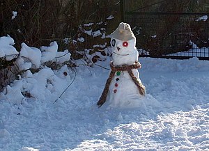 English: Little Malvern snowman Near the begin...