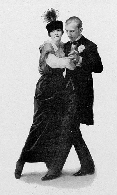 Modern Dancing (1914) - Vernon and Irene Castle - Illustration 21 (cropped).jpg