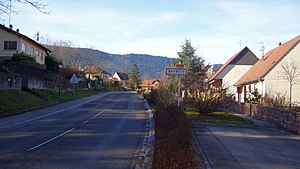 Entrée du village de Neubois par la D 697