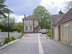 L'ancienne gare de Ronquerolles, rue Henri-Ayrald.