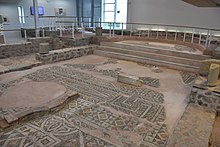 Photographie des vestiges d'une église.