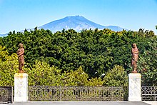 Villa Bellini (Catania) – Im Hintergrund ist der Ätna zu sehen