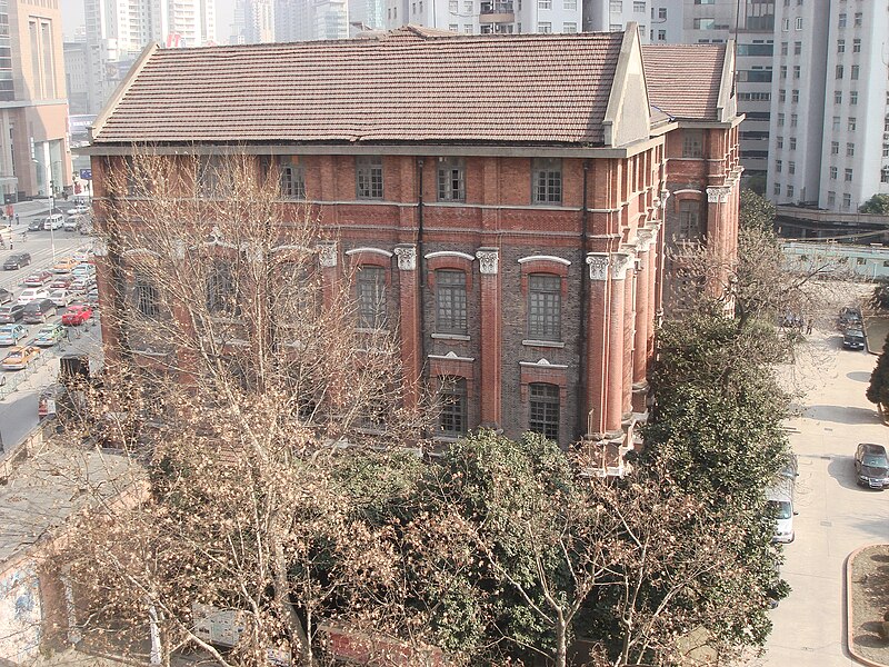 File:West side of Chongsi Building, Xuhui Middle School.JPG