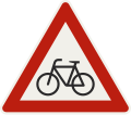 143-10 Cyclists (positioned right)