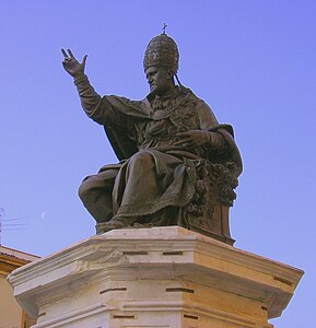 Pablo V, plaza Cavour, Rimini