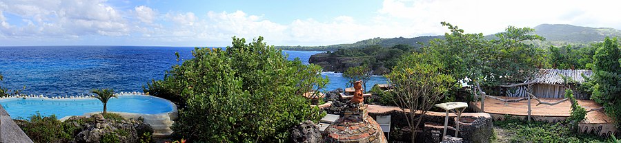 Vista panorâmica do litoral jamaicano, mantenha as praias limpas