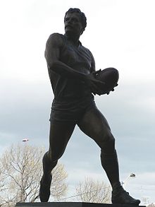 mcg statues