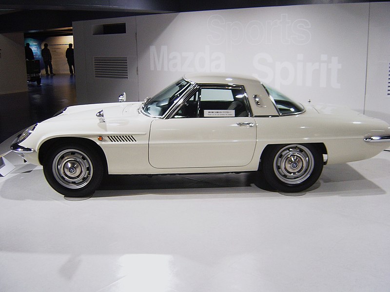 1971-sexy-Mazda-Cosmo-Sport_thumb