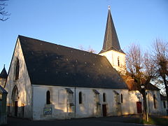 圣于尔斯教堂（法语：Église Sainte-Urse de Montbard）