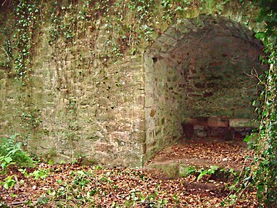 Historischer Waschplatz im Tal