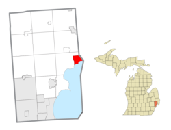 Location within Macomb County and the state of Michigan