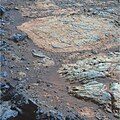 2012年11月12日，“机遇号”探测车观察到的火星”白水河“岩石。
